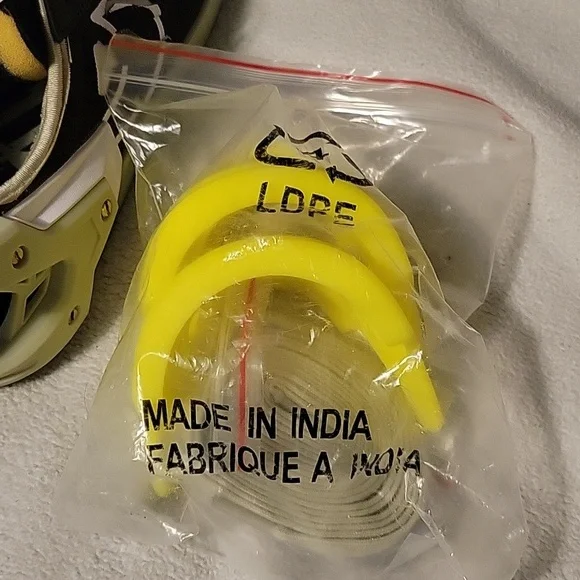 Nike Black and White Acronym Patterned Sneakers - Picture 6 of 6